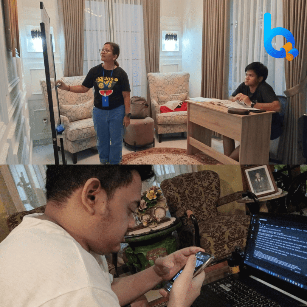 Siswa SMA sedang mengikuti tryout didampingi tutor di rumah